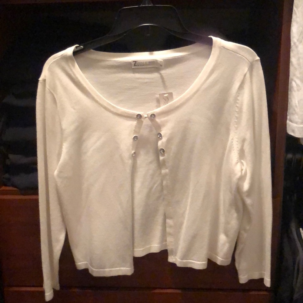 7th Avenue NY& Co 3 button open cardigan